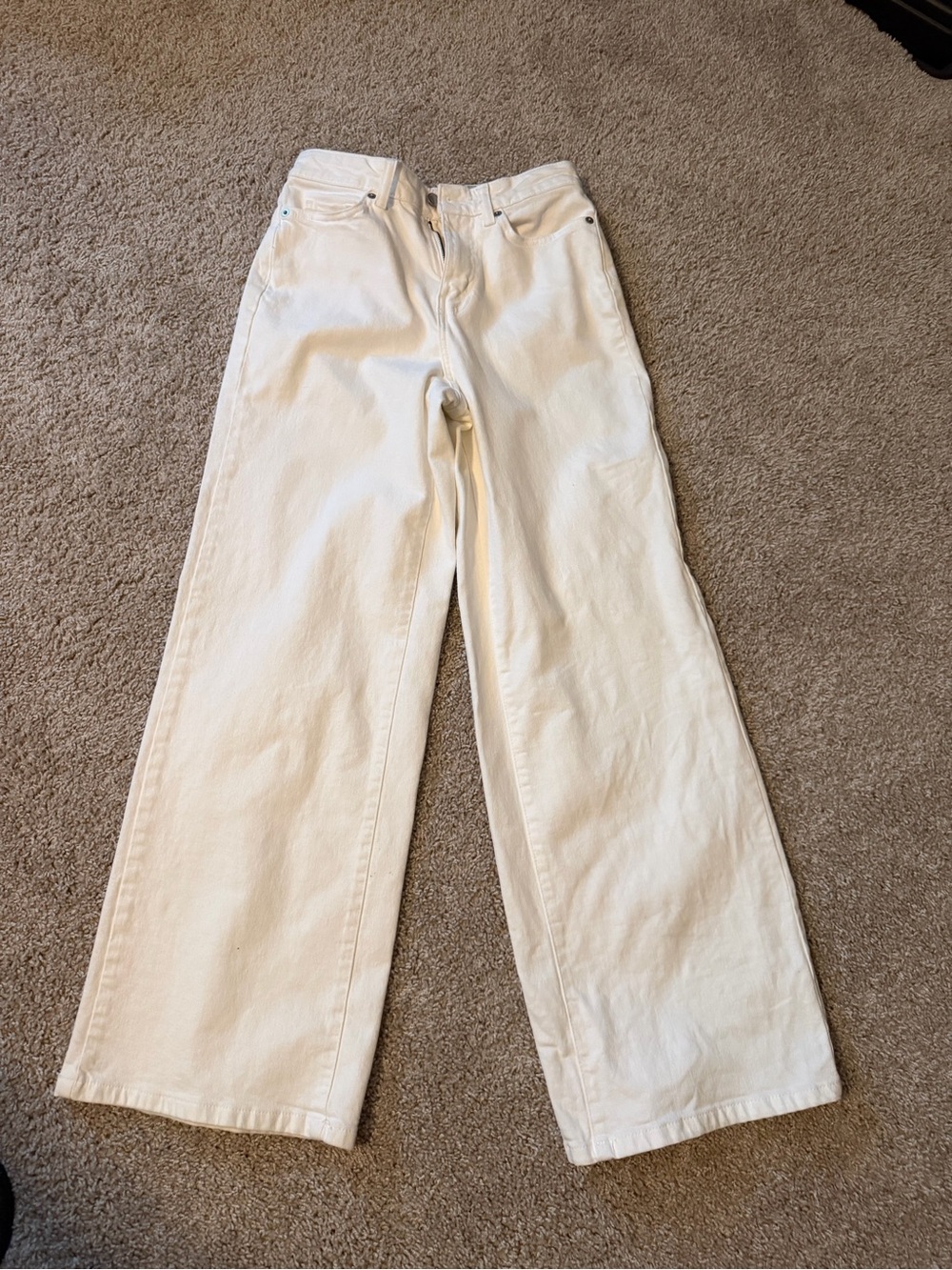 Time and Tru Wide-Leg High-Rise Jeans in White